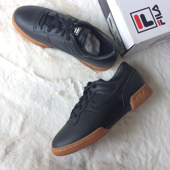 NEW IN BOX Fila Leather Sneakers - Picture 2 of 2